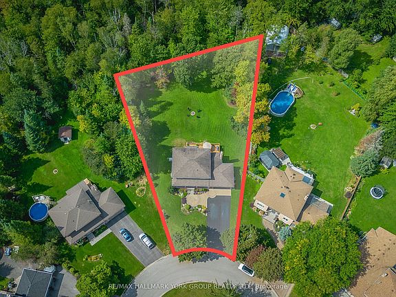 3rd image of 34 Amberglen Ct