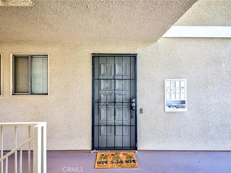 678 Via Alhambra #C — Photo 15