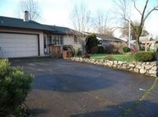 949 Chickadee Ct NE, Salem, OR 97301