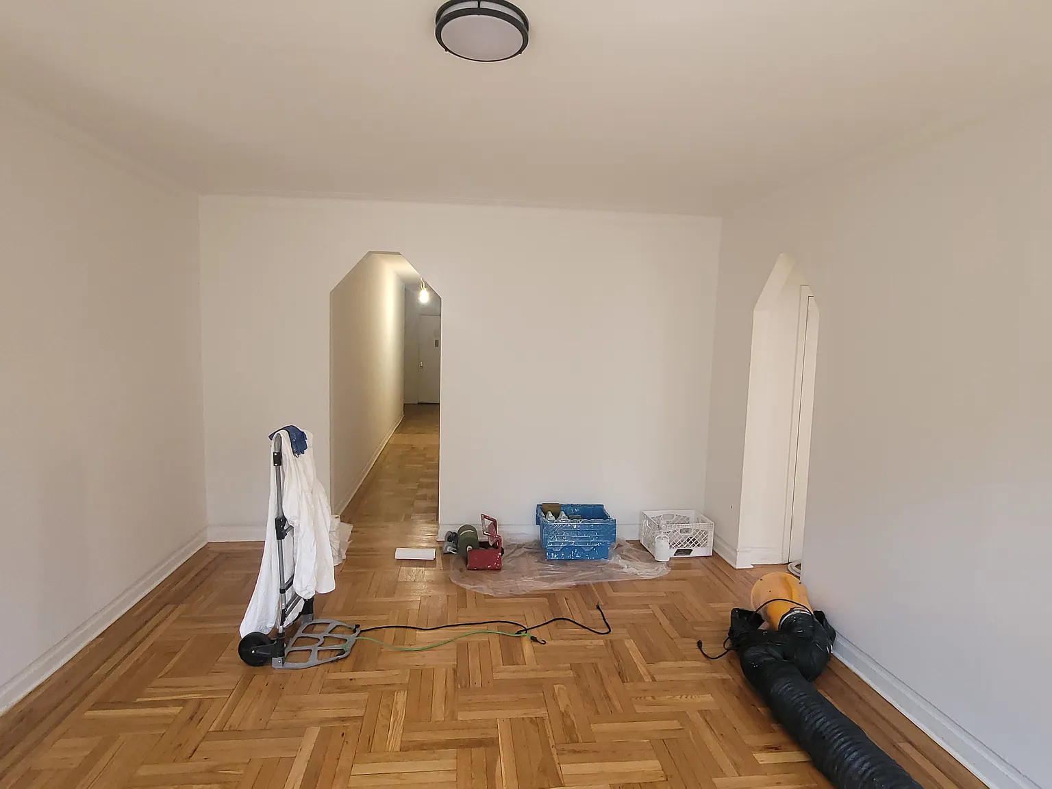 1 bed, 700 sqft, $2,200 — Photo 4