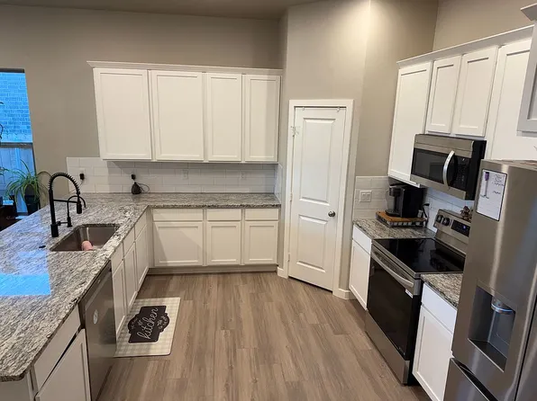 2805 Lone Ranger Ln, Midland, TX 79705