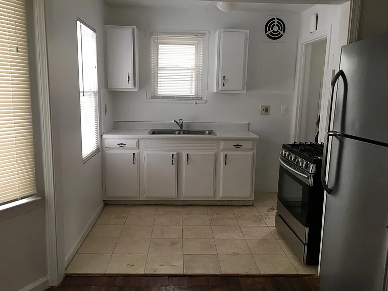 353 Madison Ave — Photo 2