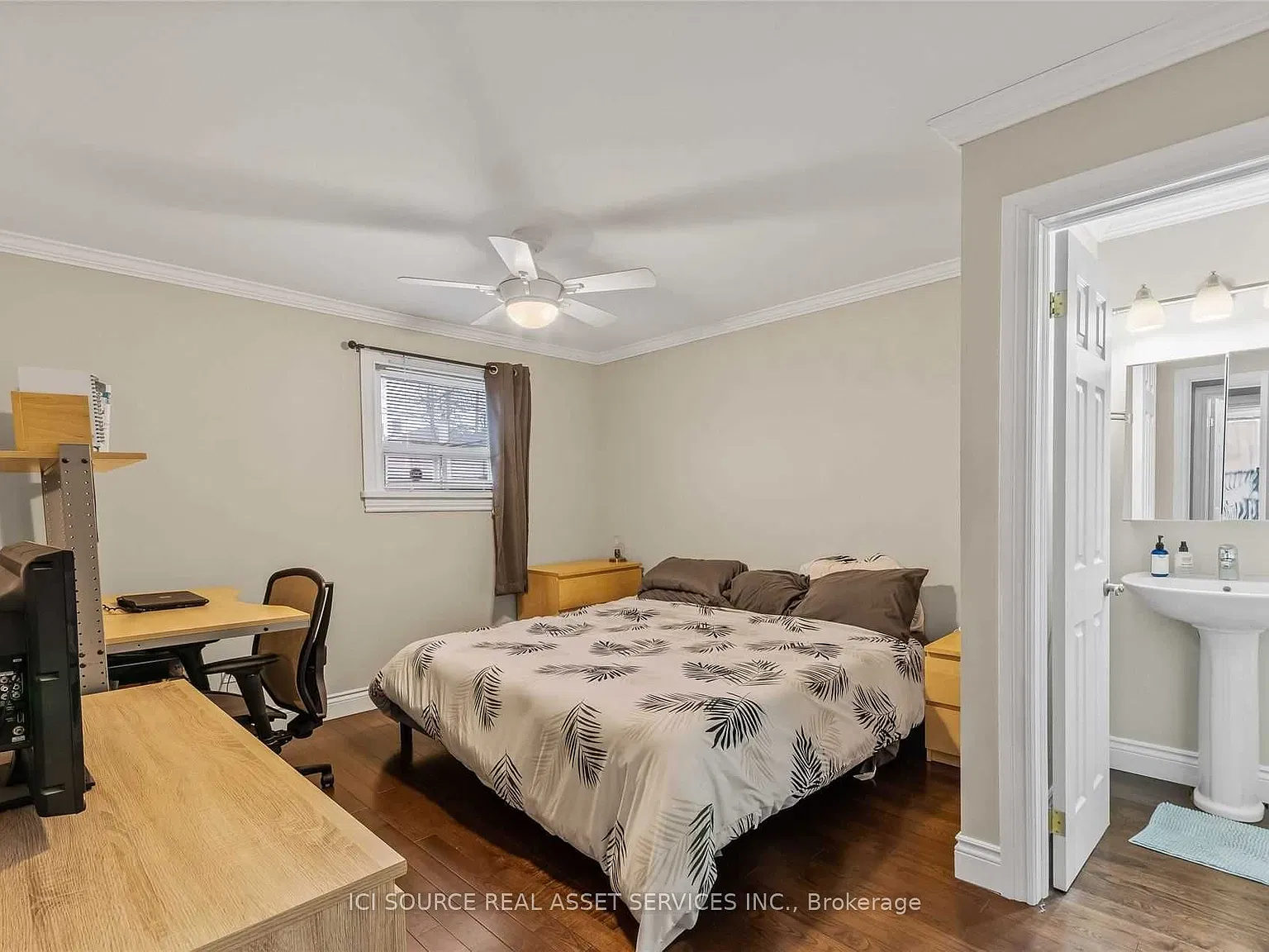 2 bed, $2,275 — Photo 4
