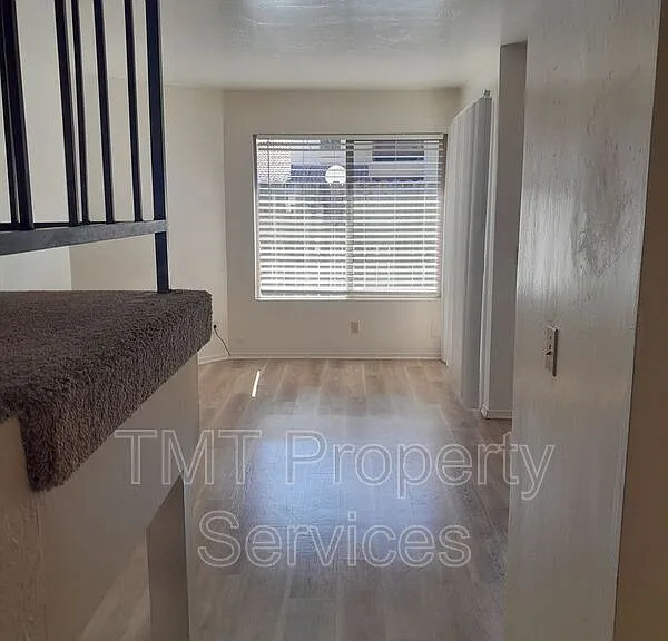 413 E Rice Ranch Rd — Photo 3