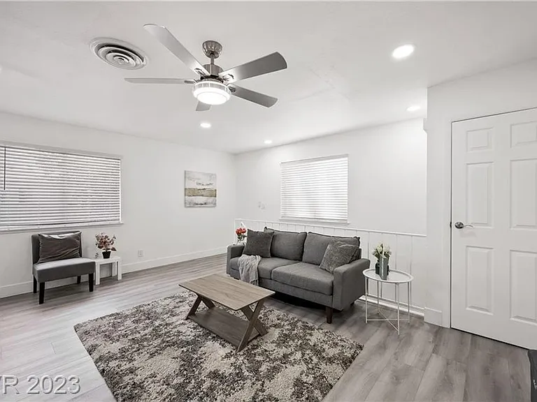 1439 Lorilyn Ave #4 — Photo 7