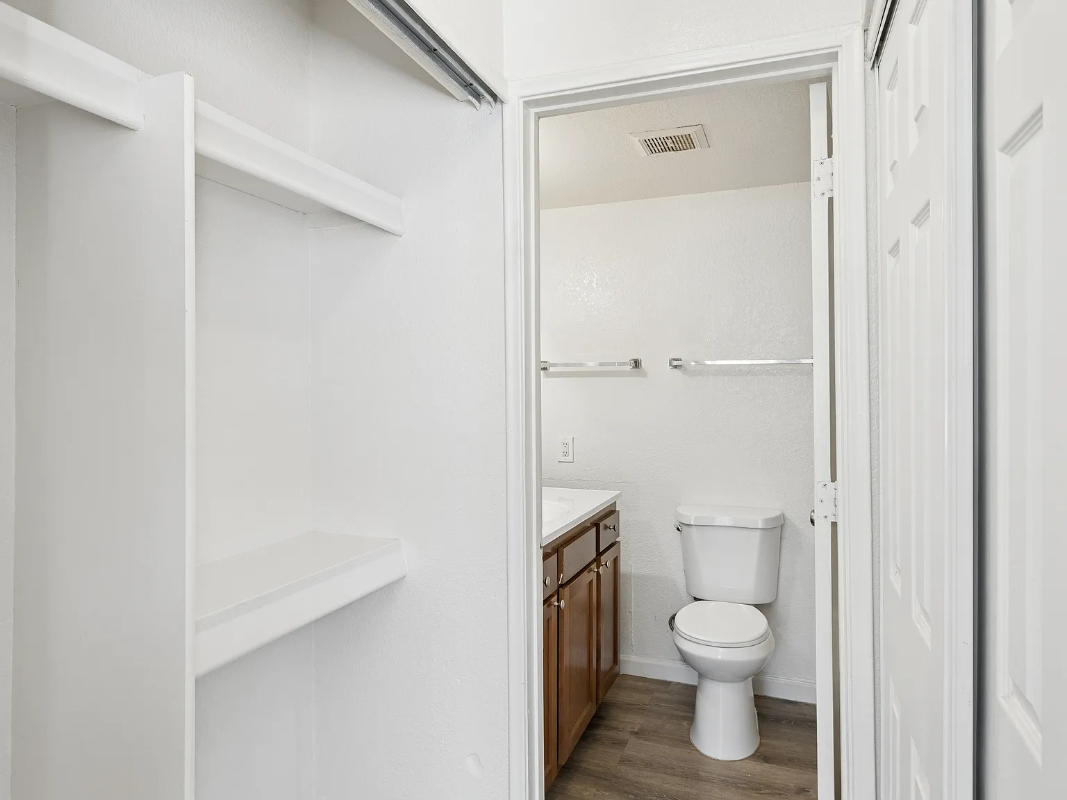 Studio, 400 sqft, $699 — Photo 4