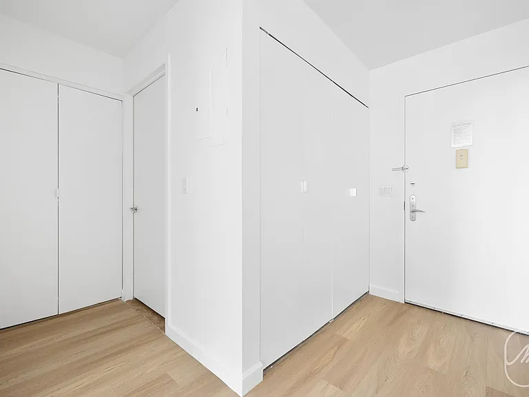 561 10th Ave #19G — Photo 14