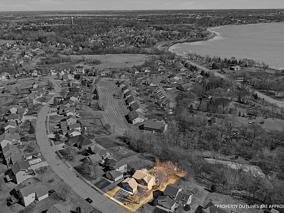 3rd image of 1406 Landsdown Rd