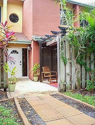 2nd image of 306 City View Dr #306