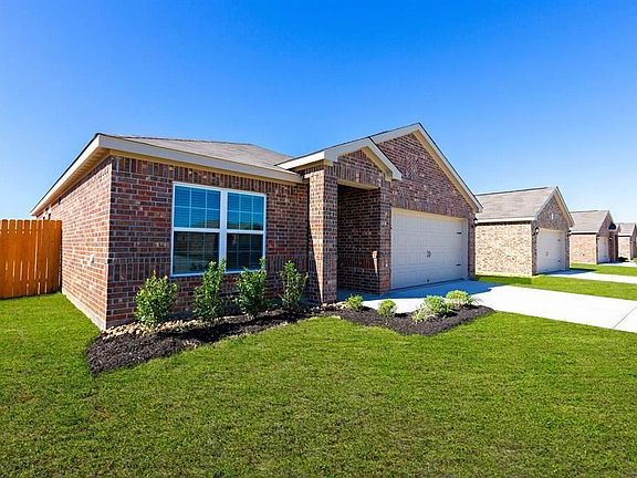 2nd image of 560 Amberwood Park Dr