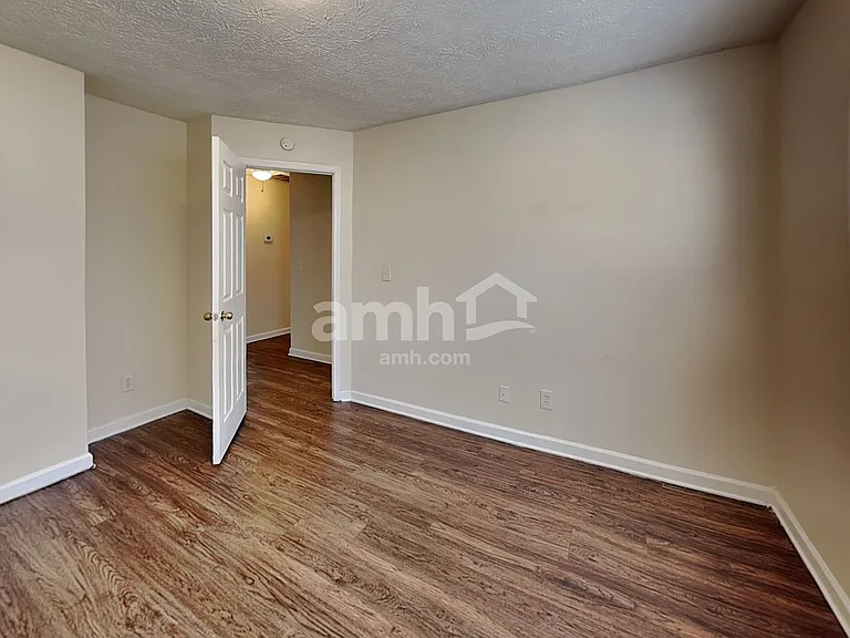 740 Chatham Park Dr — Photo 15