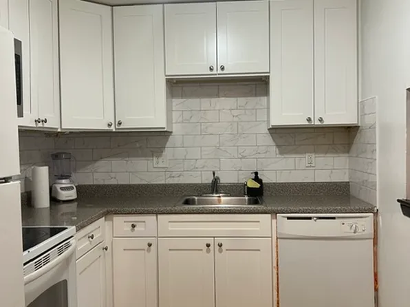 7 Weld St APT 10, Framingham, MA 01702