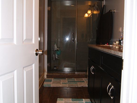 2nd image of 1853 W Wellington Ave #1F