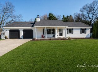 1608 Hampstead Dr, Muskegon, MI 49445