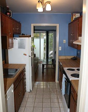 4th image of 1680 Forest Hill Ct
