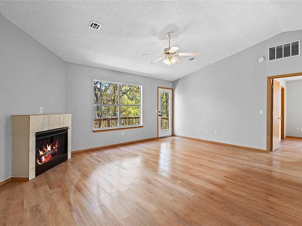 1st image of 2916 NE 16th St