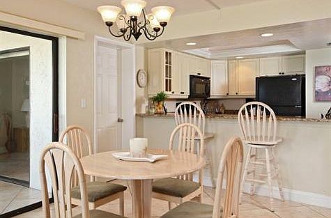 3rd image of 25820 Hickory Blvd APT 304