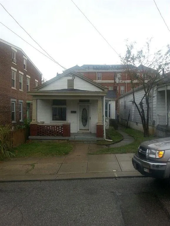 335 Walnut St photo 1