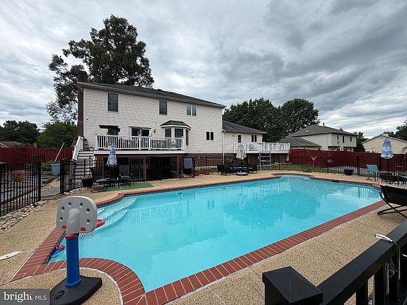 3rd image of 8931 Cottongrass St