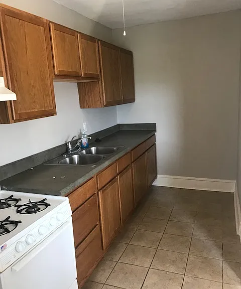 3751 Washington St #9 — Photo 9