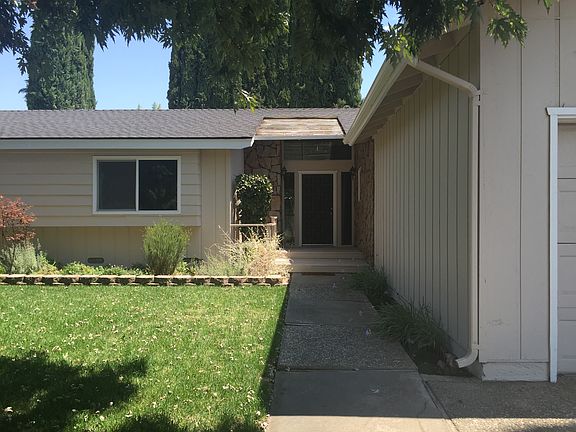2nd image of 1047 Maria Dr