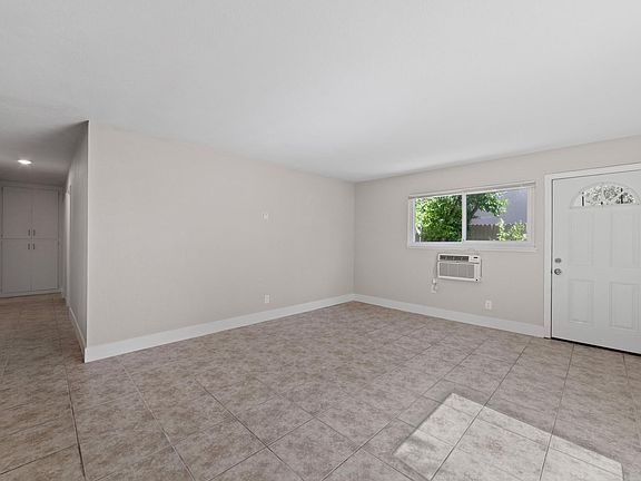 2nd image of 1305 Edmonton Ave APT 1