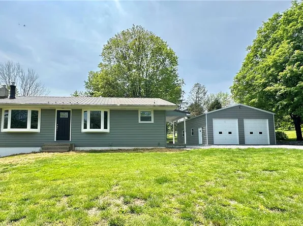 120 Pine Tree Ln, Mount Bethel, PA 18343