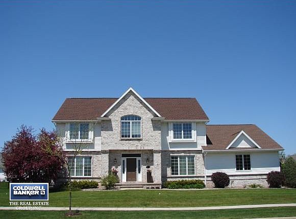 Welcome to 400 E Benton