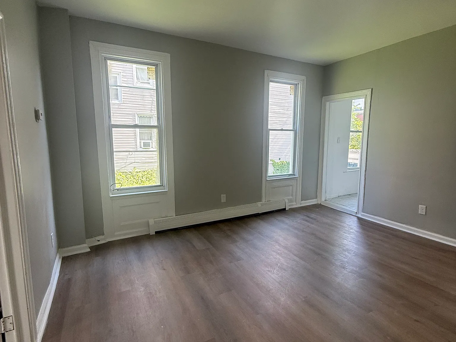 3 bed, $2,150 — Photo 4
