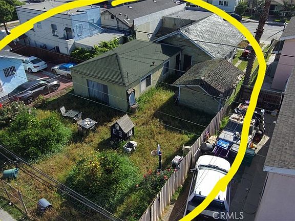 3rd image of 2051 Orange Ave