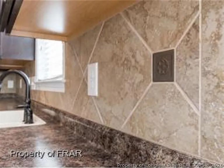 175 Windbrook Ct — Photo 11