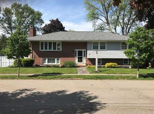 34 Cape Cod Ln, Milton, MA 02186