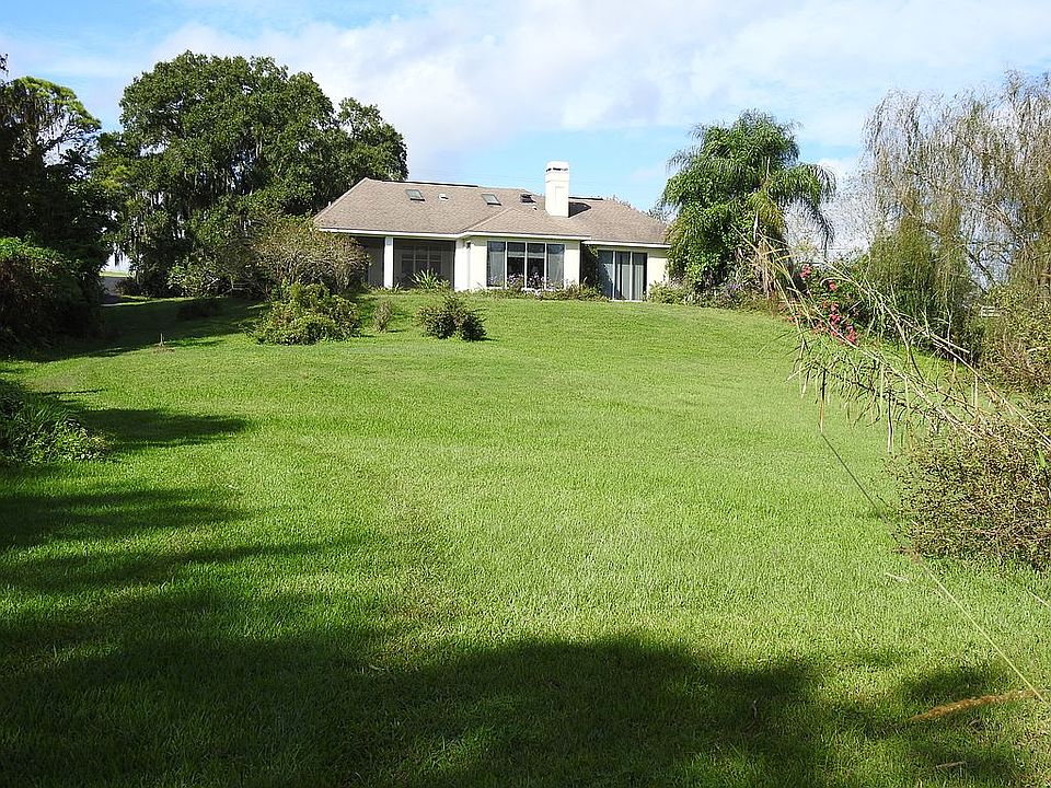 View of rear facing lake