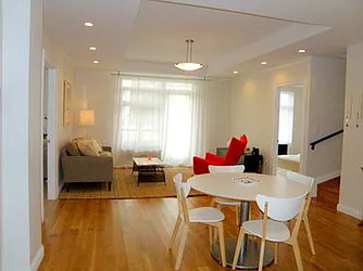 24 4th Street in Carroll Gardens