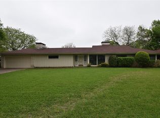 921 E Franklin St, Hillsboro, TX 76645
