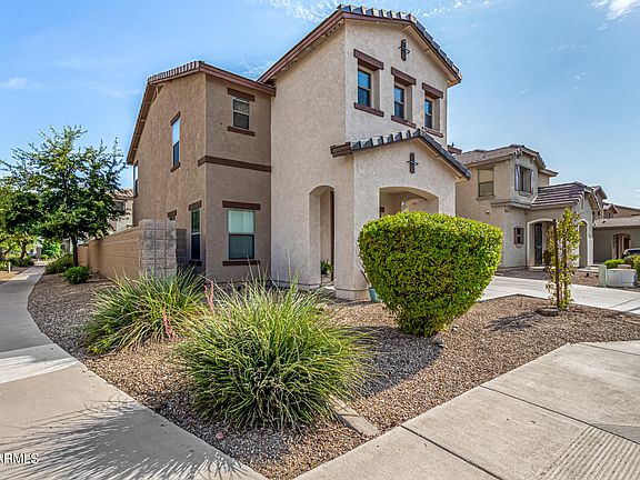 3rd image of 6449 W DIANA Avenue