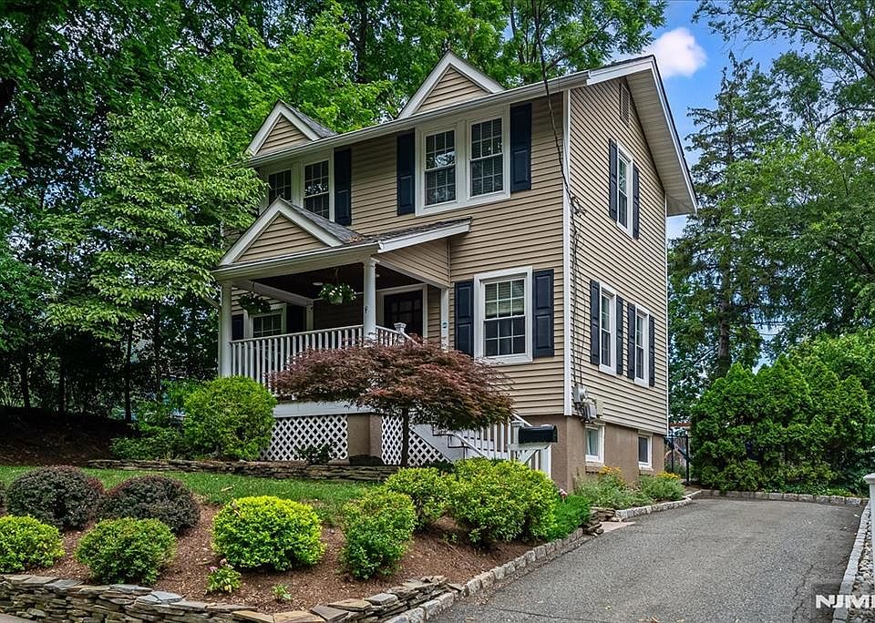1st image of 15 Florence Pl