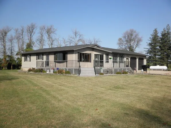 2071 170th St, Floyd, IA 50435