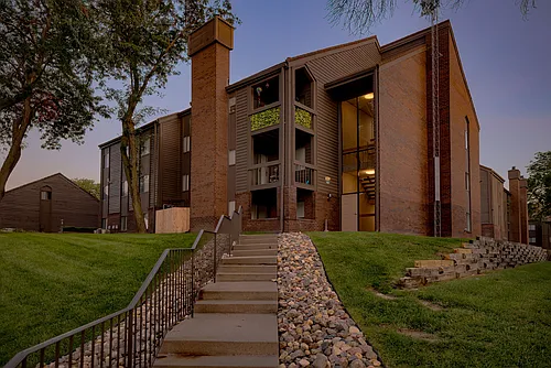 Lake Candlewood Apartments Photo 1