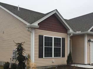 11 Rivers Edge Dr, Coventry, RI 02816