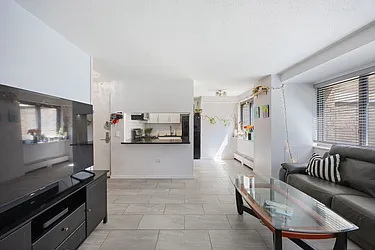 77 Fulton Street, #8G