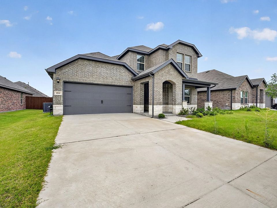 1st image of 211 Marcell Ln