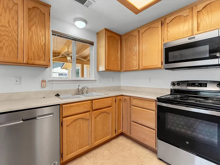 2863 Sandstone Dr — Photo 13