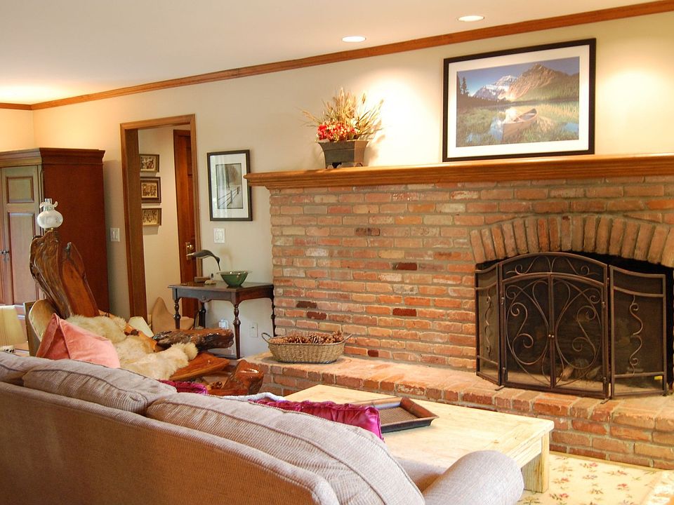 1st image of 31435 Sleepy Hollow Ln