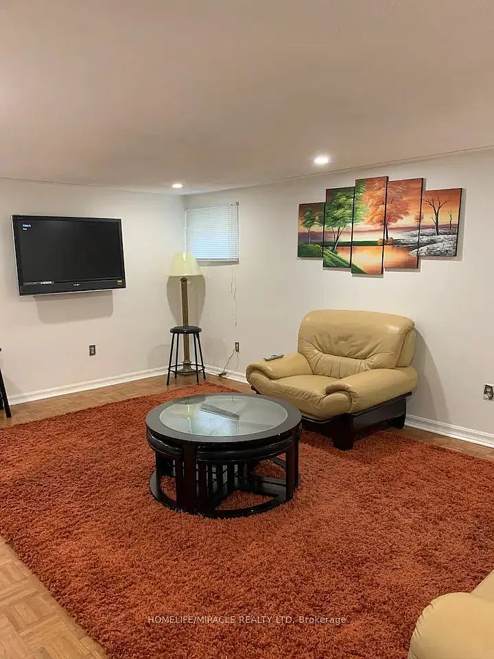 2 bed, $2,000 — Photo 2