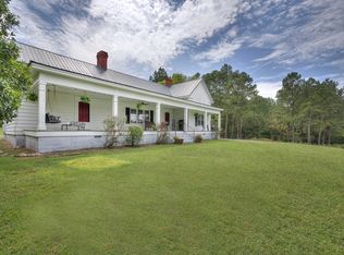 628 Nelson Lake Rd SW, Calhoun, GA 30701