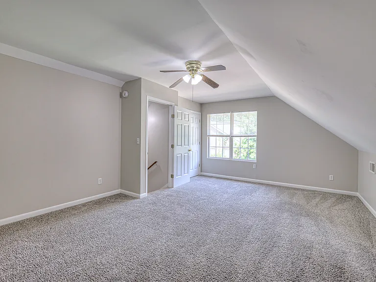 405 Sandi Ct — Photo 25