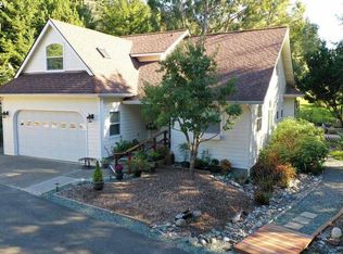 830 Old County Rd, Brookings, OR 97415