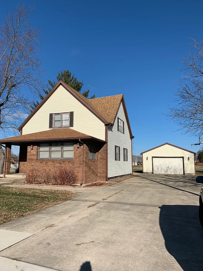 318 W Grove Ave photo 1