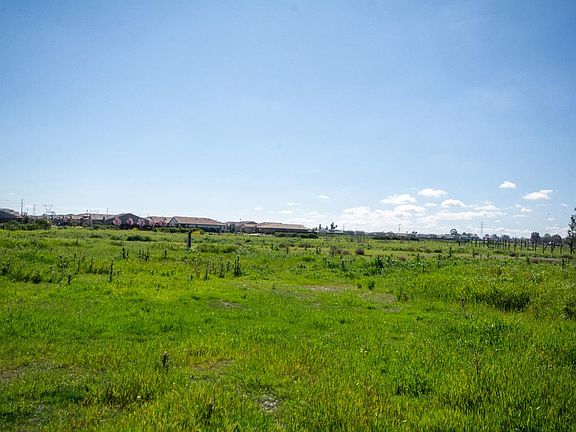 5th image of 9216 Florin Rd